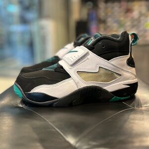 Nike Air Diamond Turf Deion Sanders Size 8 Men Shoes